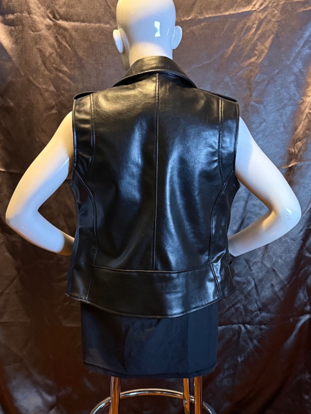 KILLSTAR Vegan Leather Vest - Picture 3 of 3
